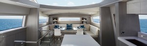 Hatteras 70 interior